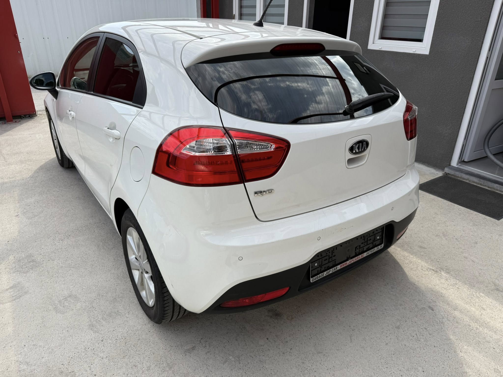 KIA NEW RIO 