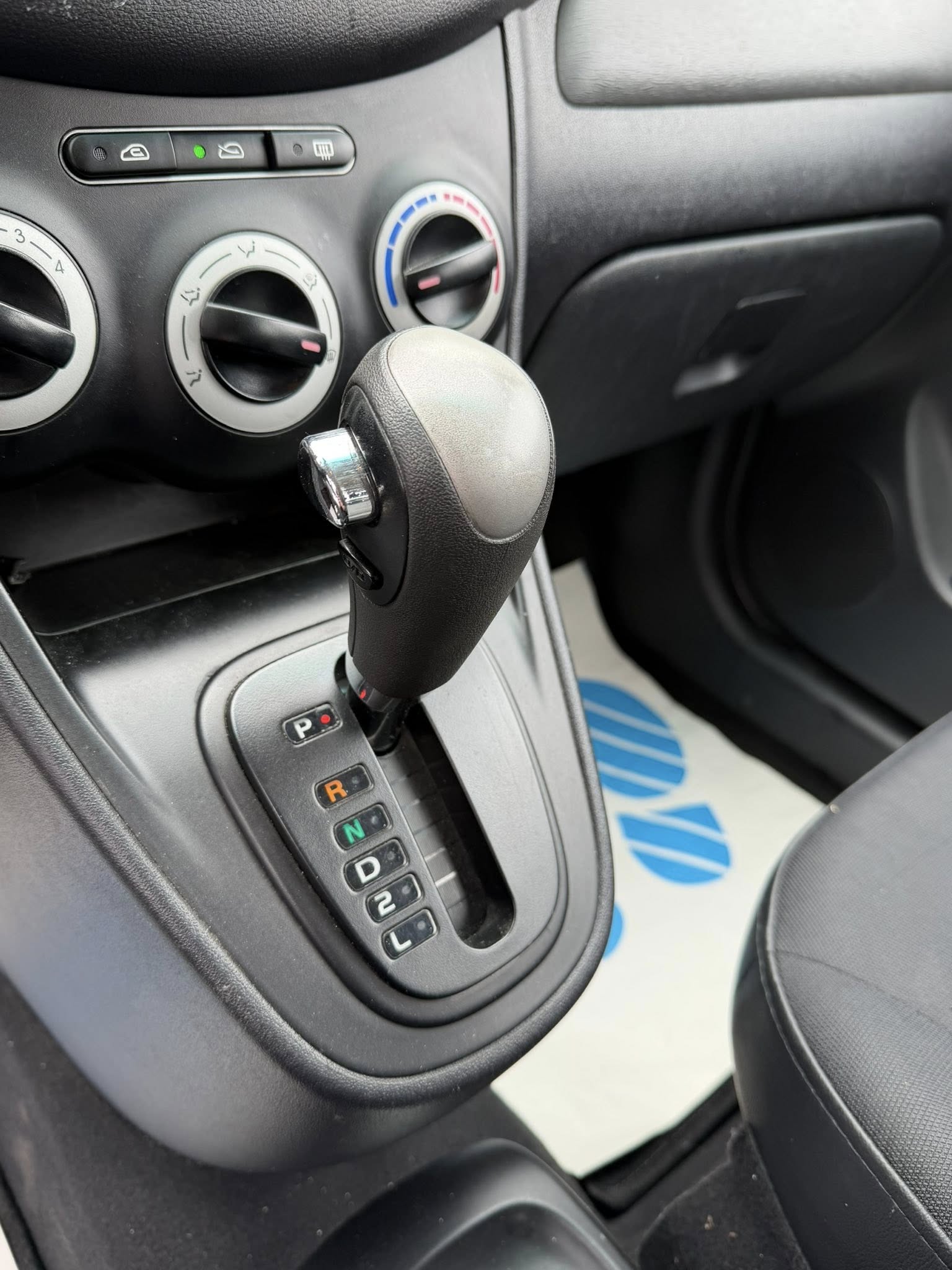 Hyundai i10 automatique 