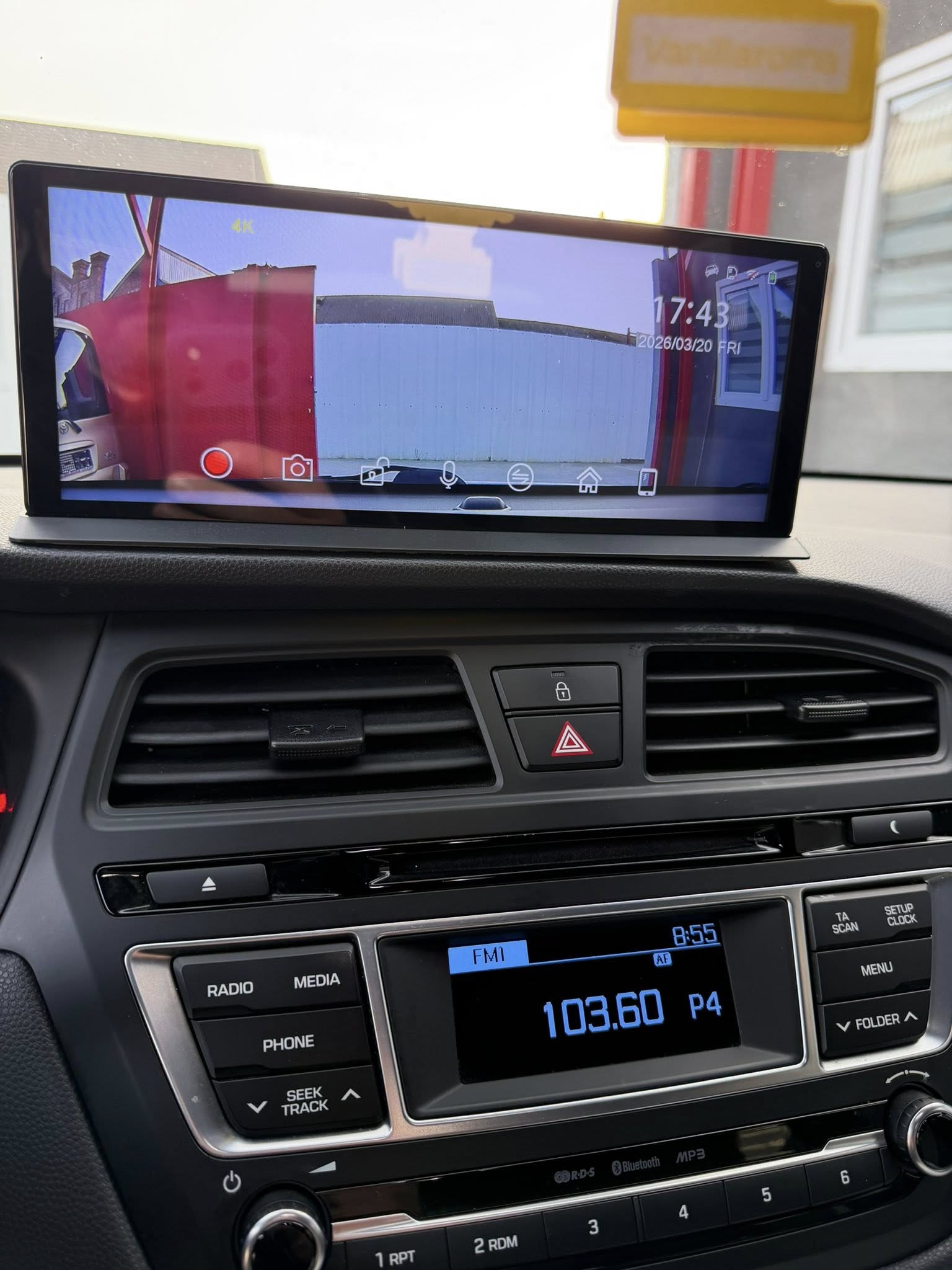 Hyundai I20