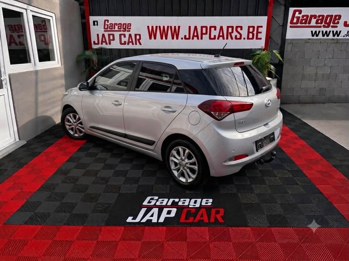 Hyundai I20