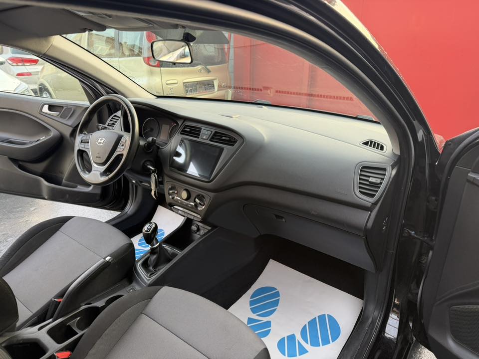 Hyundai i20 coupe