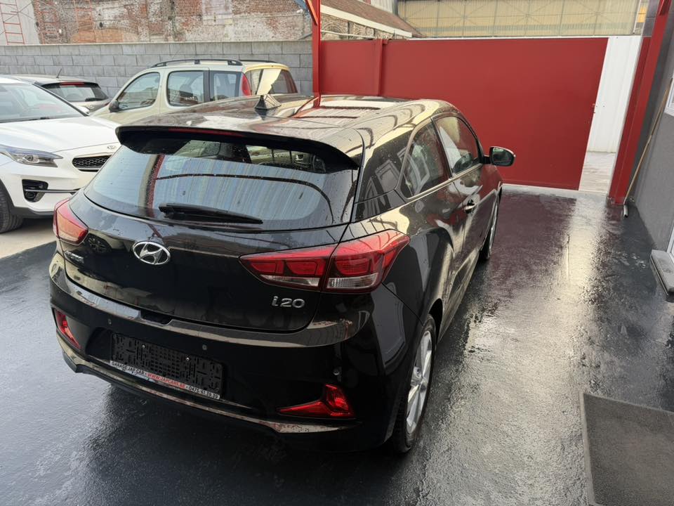 Hyundai i20 coupe